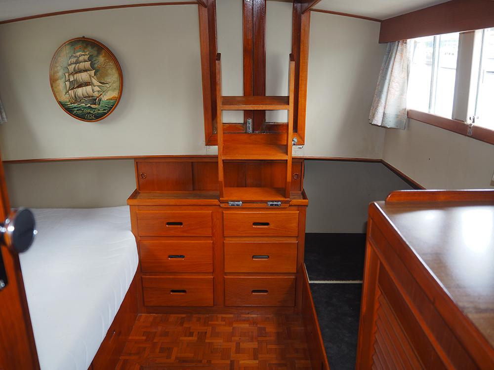 Aft cabin, Accommodation